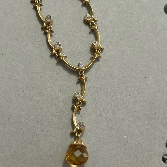 Vintage Avon necklace - Picture 3 of 3